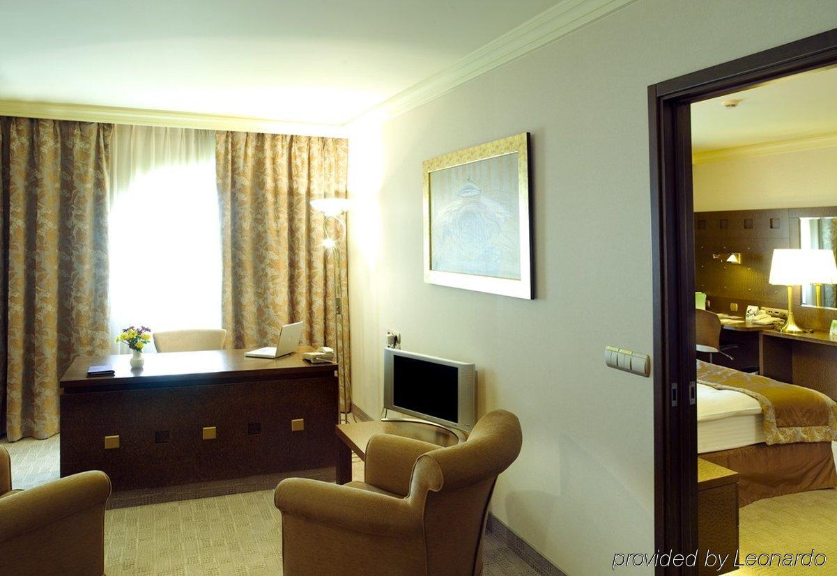 Holiday Inn Athens Attica Av, Airport W., An Ihg Hotel Room photo